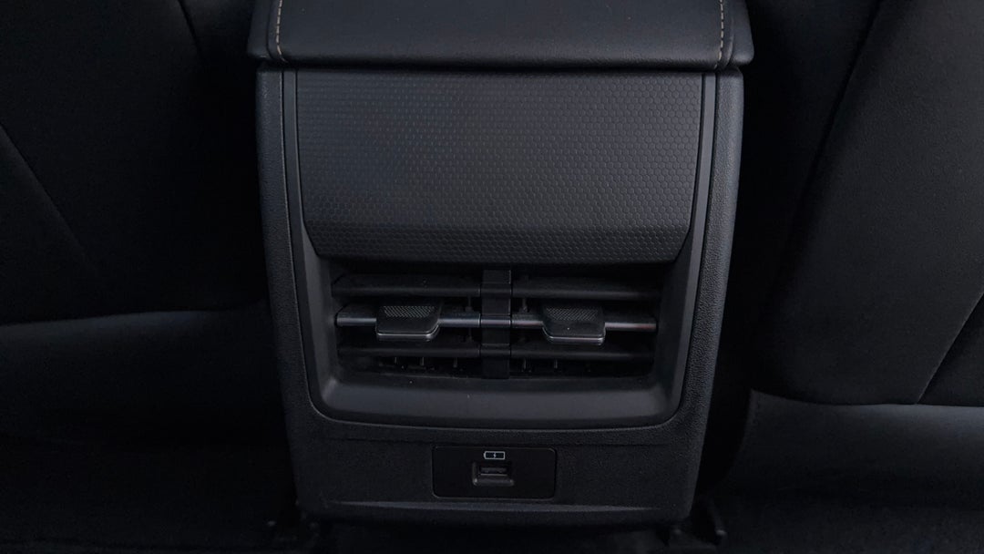 Rear A/C Vent
