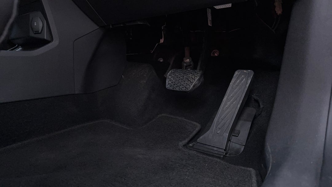 Pedals and Footmat