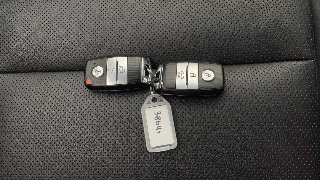 2017 Kia Cerato Sli, Automatic, 64685 km, Key Close-up