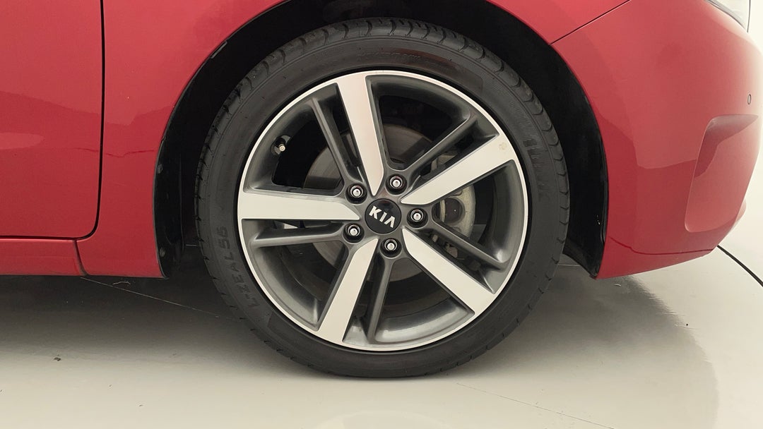 2017 Kia Cerato Sli, Automatic, 64685 km, Right Front Wheel