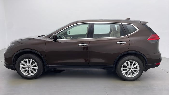 NISSAN X TRAIL-Left Side View