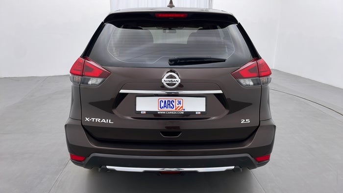 NISSAN X TRAIL-Back/Rear View