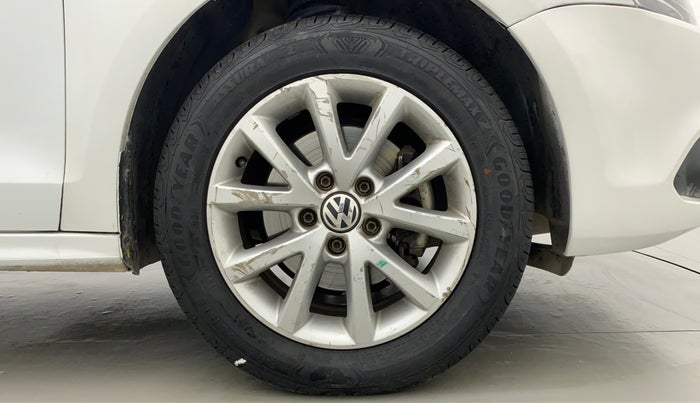 2014 Volkswagen Jetta COMFORTLINE TSI, Petrol, Manual, 66,860 km, Right Front Wheel
