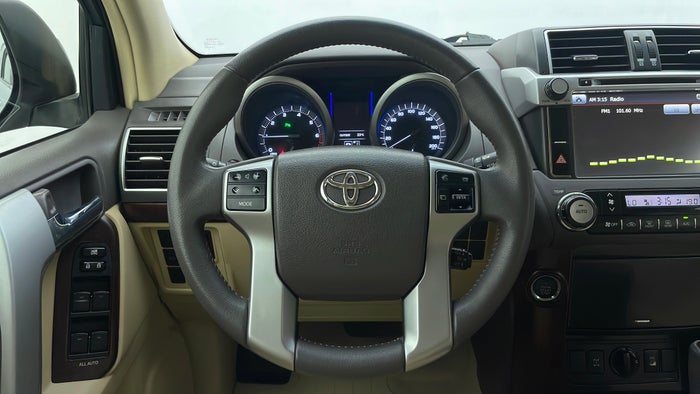 TOYOTA PRADO-Steering Wheel Close-up