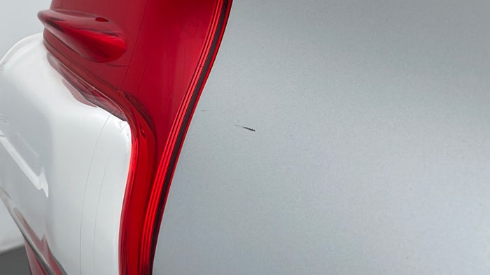 TOYOTA PRADO-Quarter Panel RHS Scratch