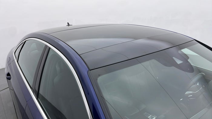 AUDI A8-Roof/Sunroof View