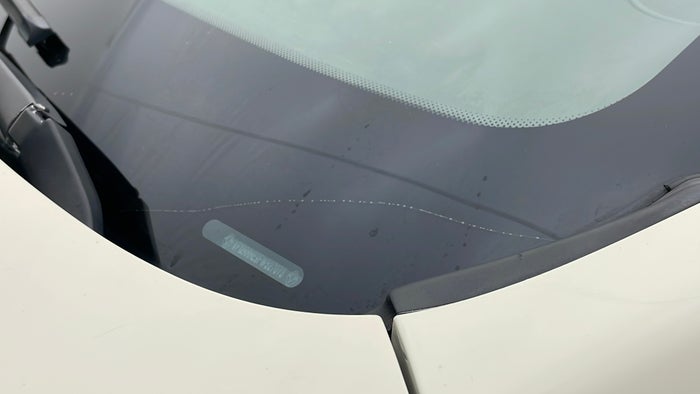 RENAULT CAPTUR-Windshield Front Broken