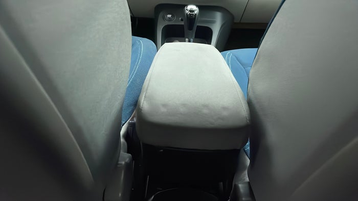 RENAULT CAPTUR-Centre Console Cover Stain
