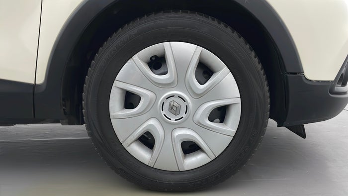 RENAULT CAPTUR-Right Front Tyre