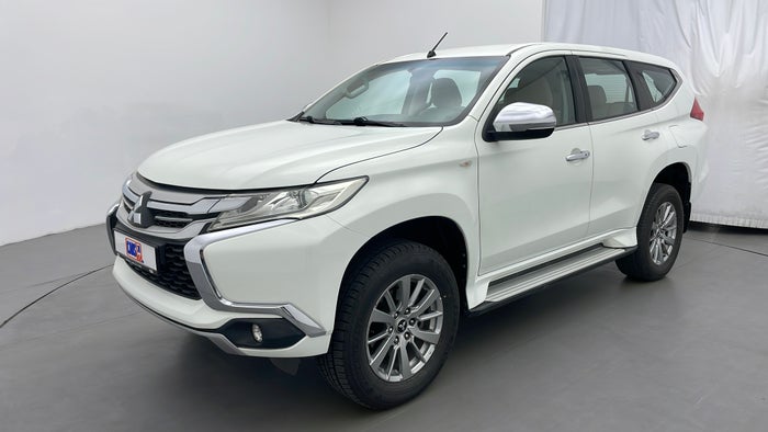 MITSUBISHI MONTERO SPORT-Left Front Diagonal (45- Degree) View