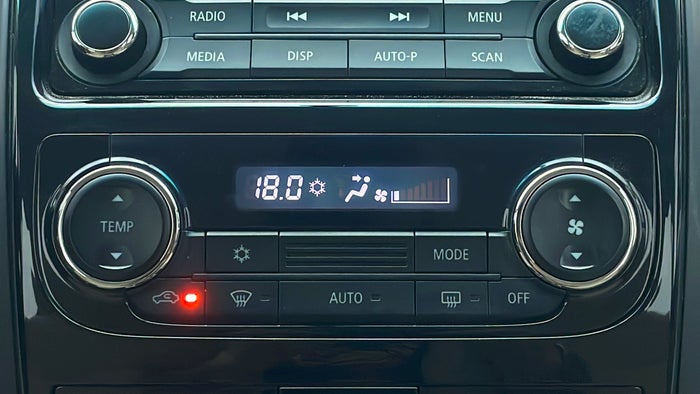 MITSUBISHI MONTERO SPORT-Automatic Climate Control
