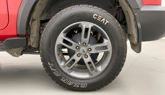 2022 Mahindra Thar LX D 4WD MT CONVERTIBLE, Diesel, Manual, 39,917 km, Left Rear Wheel