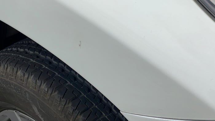 MITSUBISHI MONTERO SPORT-Fender RHS Scratch