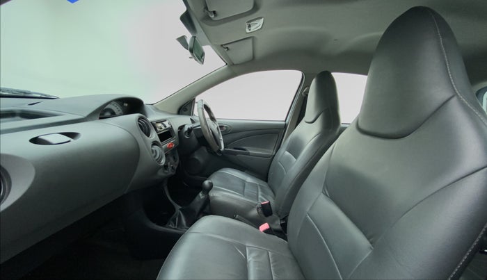 2012 Toyota Etios Liva G, Petrol, Manual, 44,119 km, Right Side Front Door Cabin