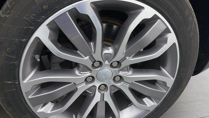 LAND ROVER RANGE ROVER SPORT-Alloy Wheel RHS Front Scratch