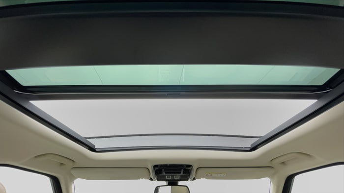 LAND ROVER RANGE ROVER SPORT-Interior Sunroof/Moonroof