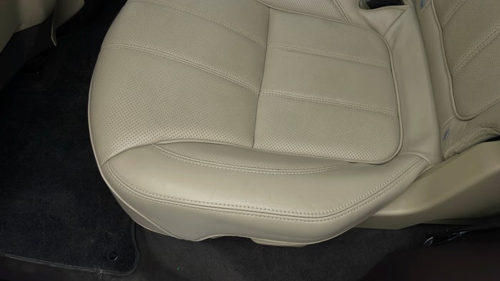 LAND ROVER RANGE ROVER SPORT-Seat 2nd row LHS Scratch