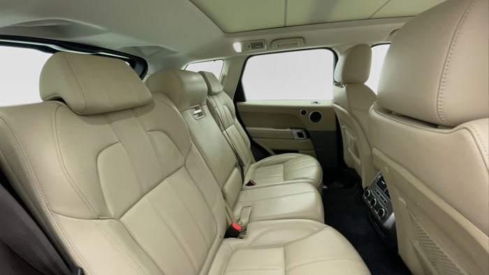 LAND ROVER RANGE ROVER SPORT-Right Side Door Cabin View