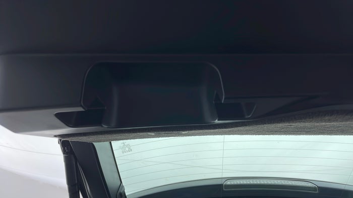 LAND ROVER RANGE ROVER SPORT-Door Handles Boot door Missing