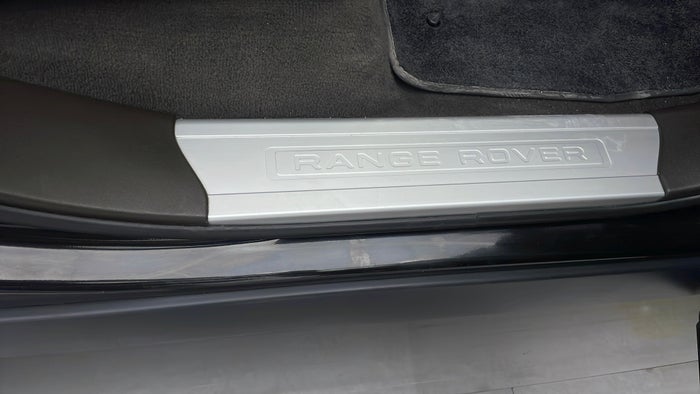 LAND ROVER RANGE ROVER SPORT-Running Board RHS Scratch