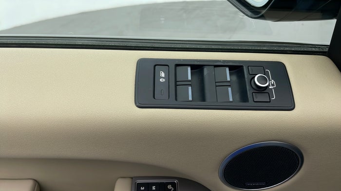 LAND ROVER RANGE ROVER SPORT-Door Interior LHS front Scratch
