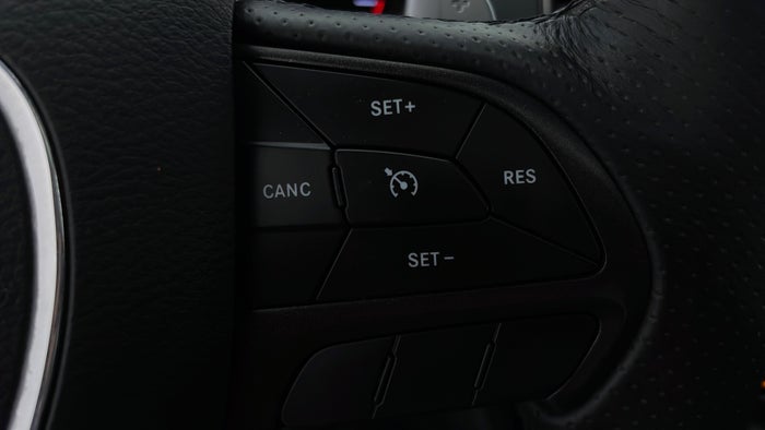 DODGE DURANGO-Cruise Control