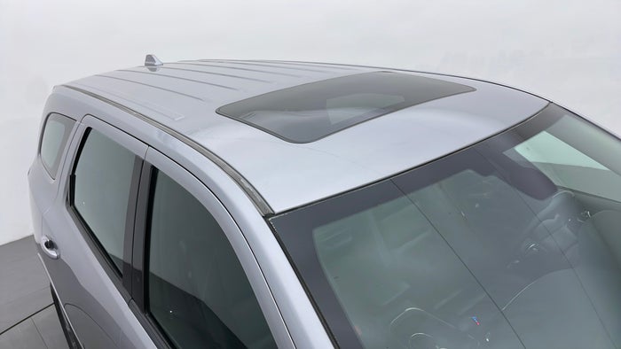 DODGE DURANGO-Roof/Sunroof View