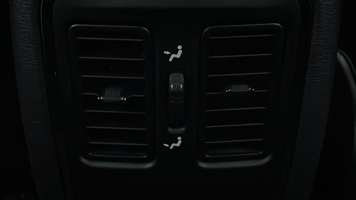 DODGE DURANGO-Rear AC Vents