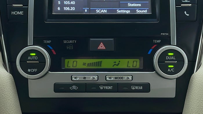 TOYOTA CAMRY-Automatic Climate Control