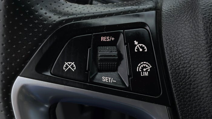 OPEL ASTRA-Cruise Control