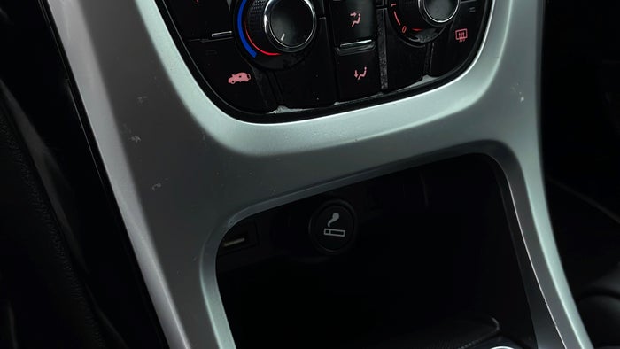 OPEL ASTRA-Centre Console Trim Scratch