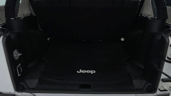 JEEP WRANGLER-Boot Inside View