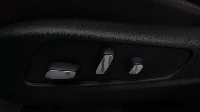 CADILLAC XT6-Driver Side Adjustment Panel