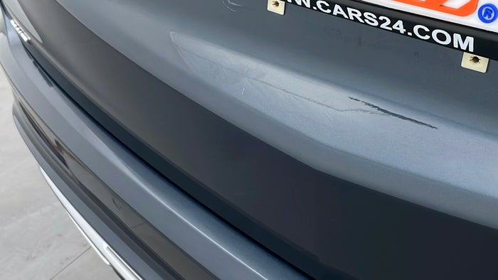 CADILLAC XT6-Door Exterior Boot Door Scratch