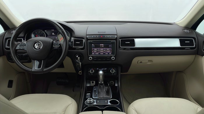 VOLKSWAGEN TOUAREG-Dashboard View