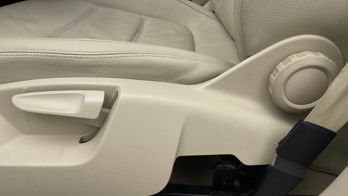 VOLKSWAGEN TOUAREG-Driver Side Adjustment Panel
