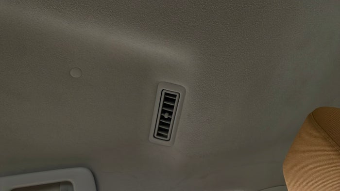TOYOTA FORTUNER-Ceiling Roof lining torn/dirty