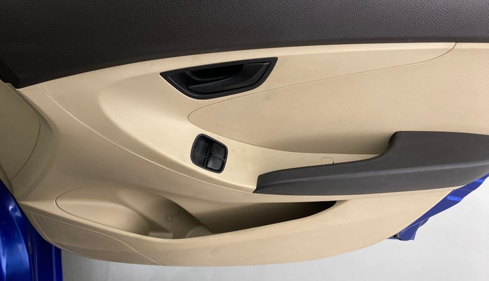 2017 Hyundai Eon ERA PLUS, Petrol, Manual, 34,197 km, Driver Side Door Panels Control