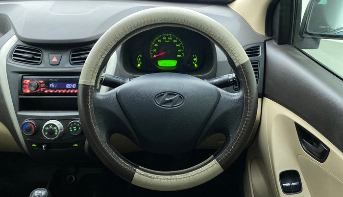 2017 Hyundai Eon ERA PLUS, Petrol, Manual, 34,197 km, Steering Wheel Close Up