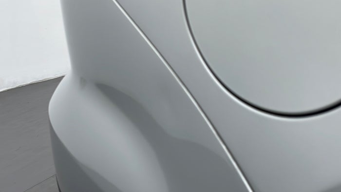 FORD EXPLORER-Bumper Rear Dent