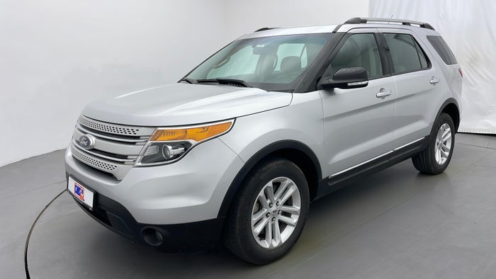 FORD EXPLORER-Left Front Diagonal (45- Degree) View