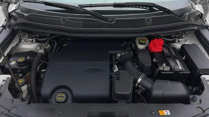 FORD EXPLORER-Engine Bonet View