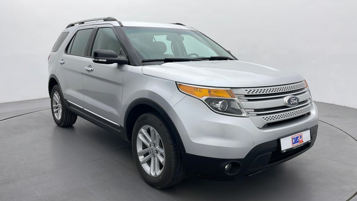 FORD EXPLORER-Right Front Diagonal (45- Degree) View