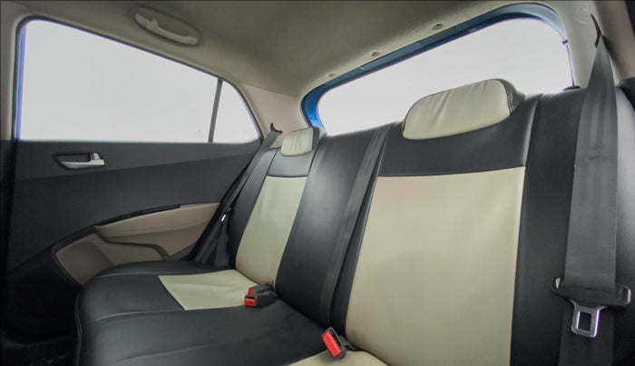 2017 Hyundai Grand i10 SPORTZ 1.2 KAPPA VTVT, Petrol, Manual, 69,711 km, Right Side Rear Door Cabin