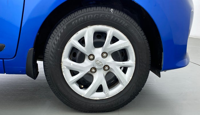 2017 Hyundai Grand i10 SPORTZ 1.2 KAPPA VTVT, Petrol, Manual, 69,711 km, Right Front Wheel
