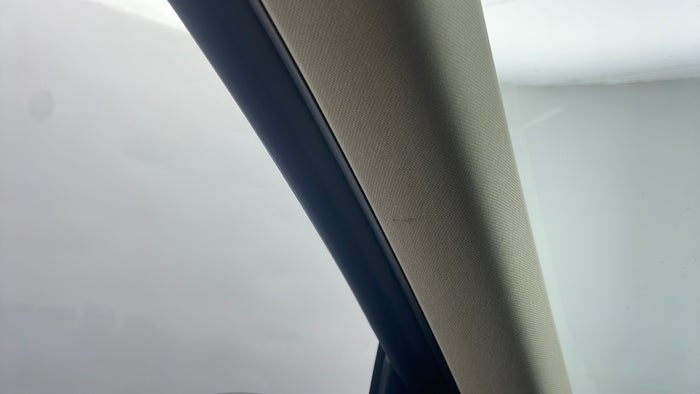 VOLKSWAGEN TOUAREG-Ceiling Roof lining torn/dirty