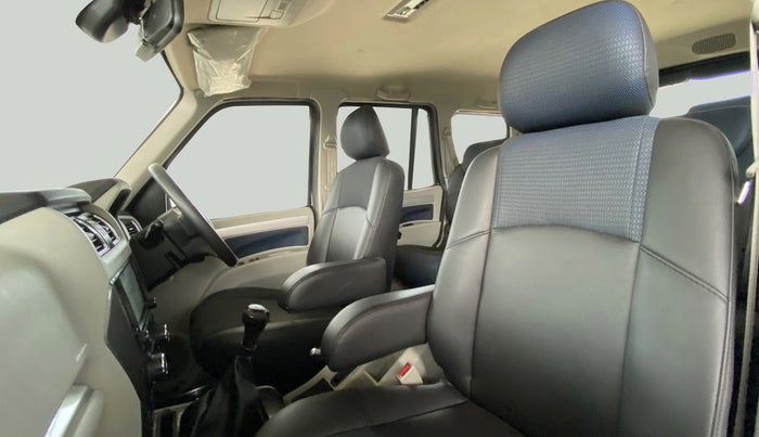 2020 Mahindra Scorpio S11, Diesel, Manual, 52,594 km, Right Side Front Door Cabin