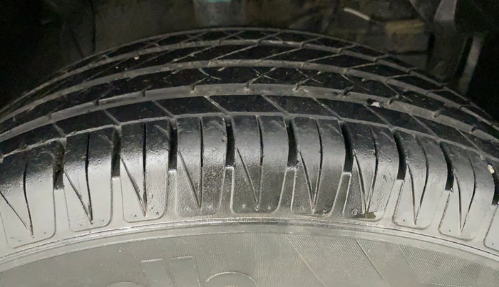 2018 Maruti Vitara Brezza ZDI PLUS, Diesel, Manual, 18,589 km, Right Front Tyre Tread