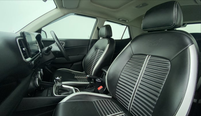 2019 Hyundai VENUE 1.0 TURBO GDI SX+ AT, Petrol, Automatic, 17,859 km, Right Side Front Door Cabin