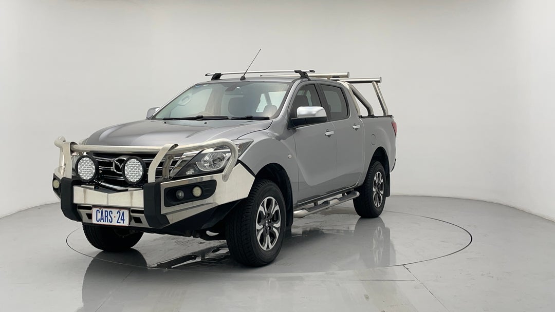 Left Front Diagonal (45- Degree) View